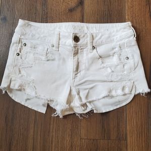 American eagle white shorts size 6